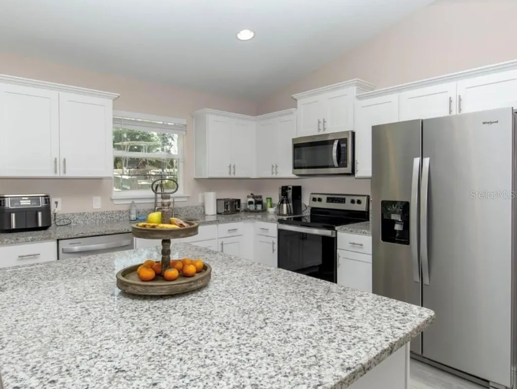 14 Hemlock Loop Court Ocala FL 34472
