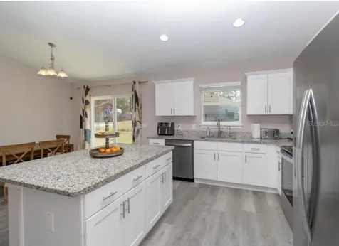 14 Hemlock Loop Court Ocala FL 34472