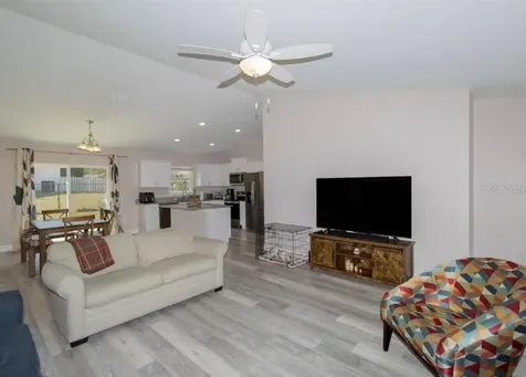 14 Hemlock Loop Court Ocala FL 34472