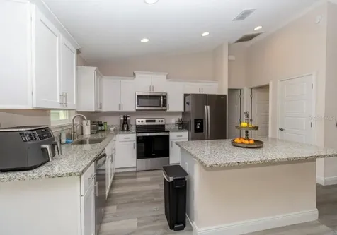 14 Hemlock Loop Court Ocala FL 34472
