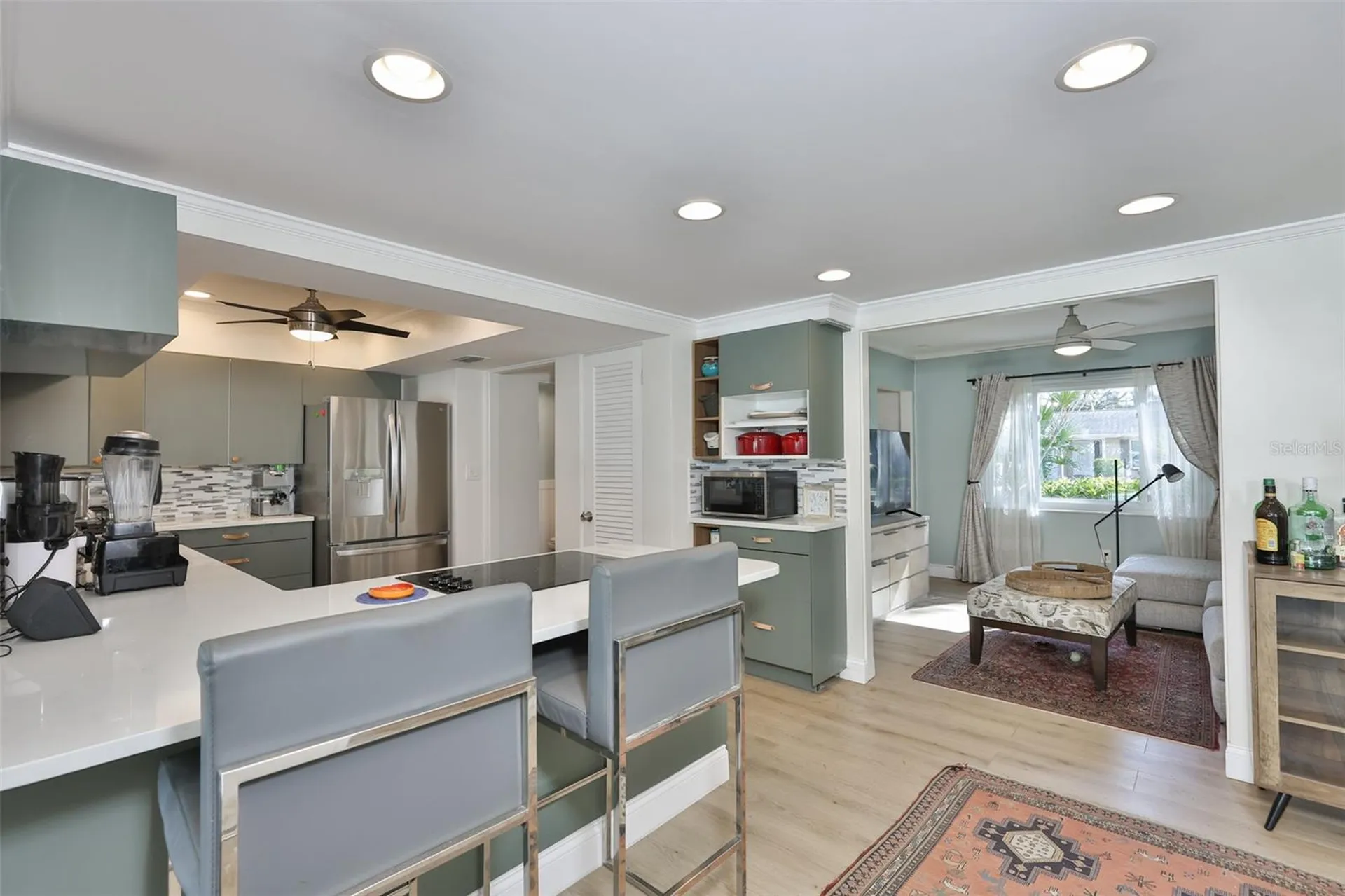 1279 86th Avenue N St Petersburg FL 33702