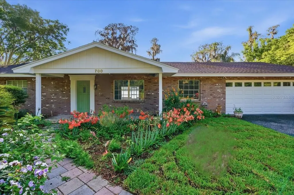 700 Druid Way Lutz FL 33548