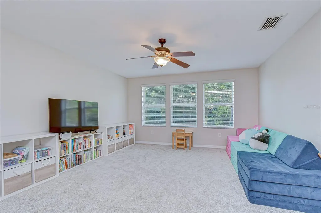15827 Starling Water Drive Lithia FL 33547