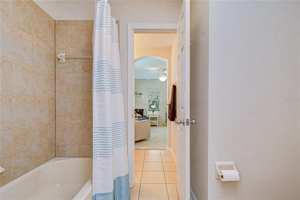 15827 Starling Water Drive Lithia FL 33547
