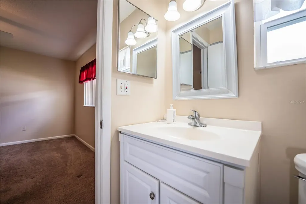 652 Cottage Lane Lakeland FL 33803