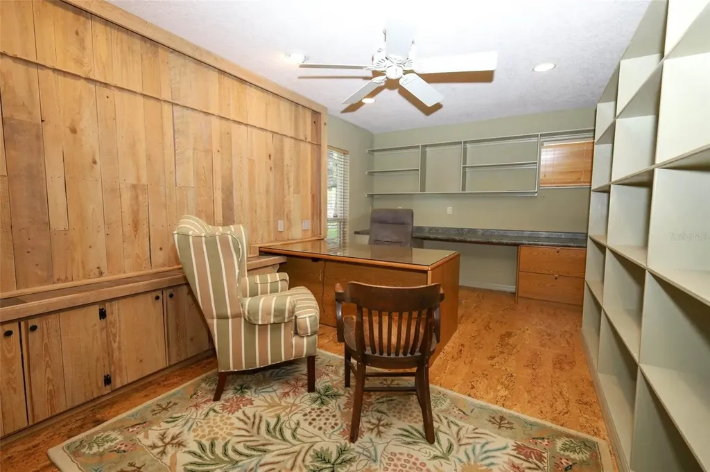 102 Pineview Circle Altamonte Springs FL 32714