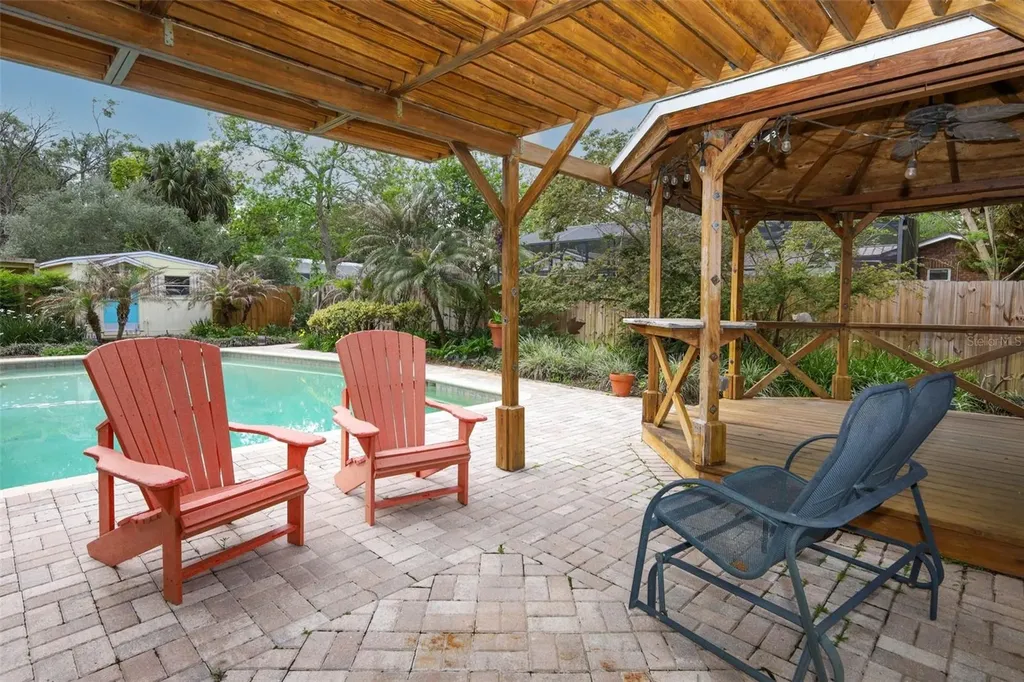 102 Pineview Circle Altamonte Springs FL 32714