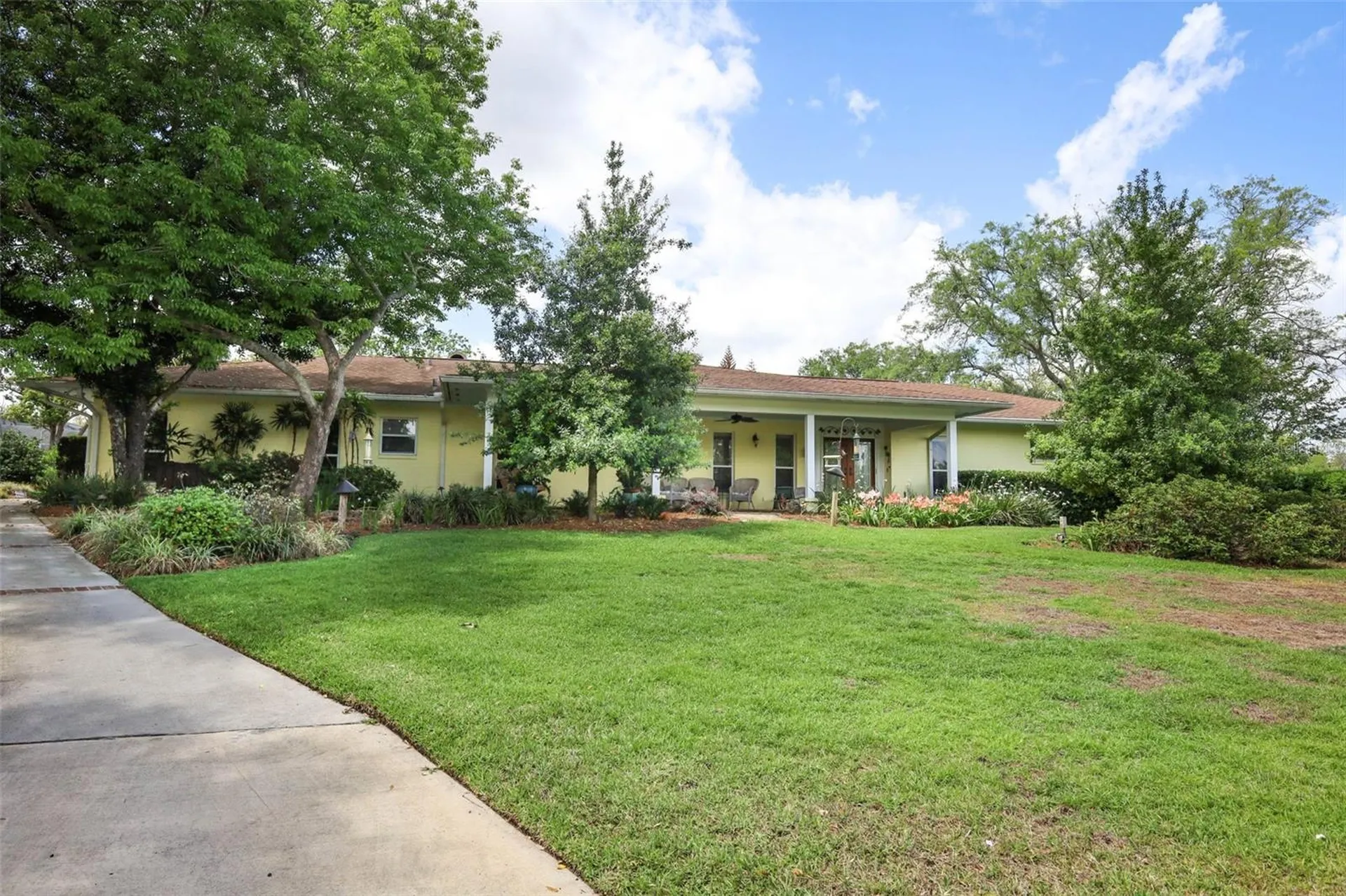 102 Pineview Circle Altamonte Springs FL 32714