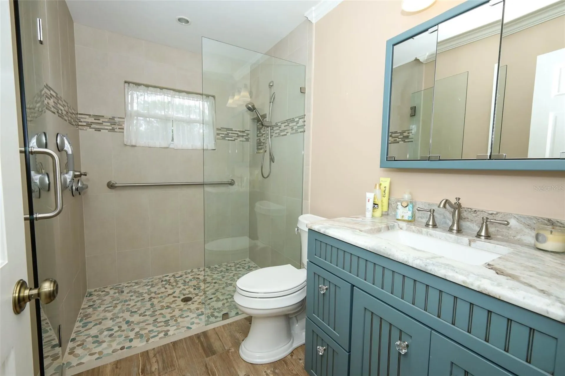 102 Pineview Circle Altamonte Springs FL 32714