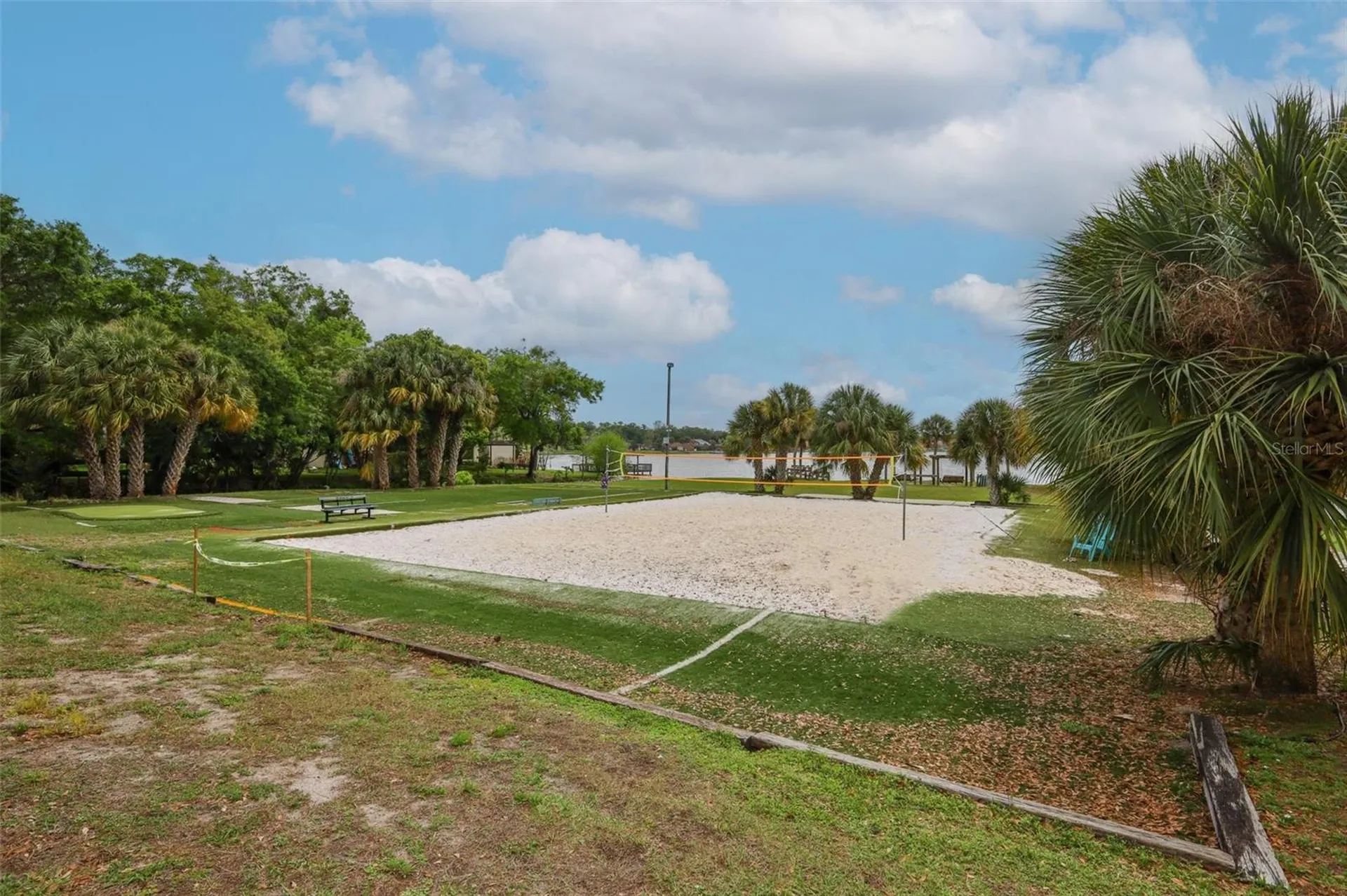 102 Pineview Circle Altamonte Springs FL 32714