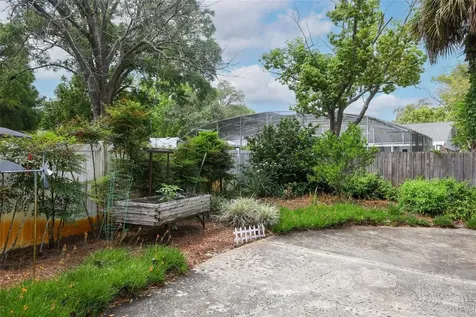 102 Pineview Circle Altamonte Springs FL 32714