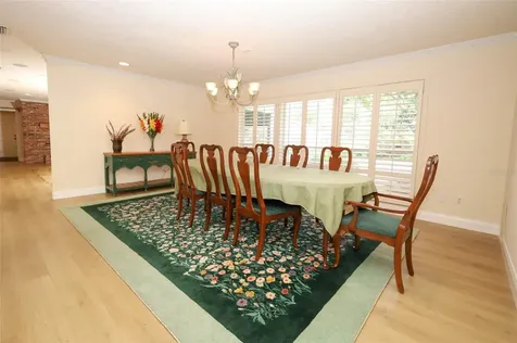 102 Pineview Circle Altamonte Springs FL 32714