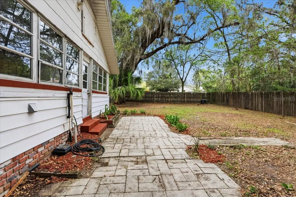 779 NW 37th Street Gainesville FL 32607