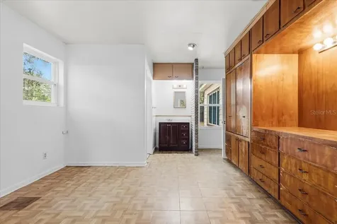 779 NW 37th Street Gainesville FL 32607