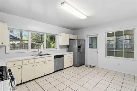 779 NW 37th Street Gainesville FL 32607