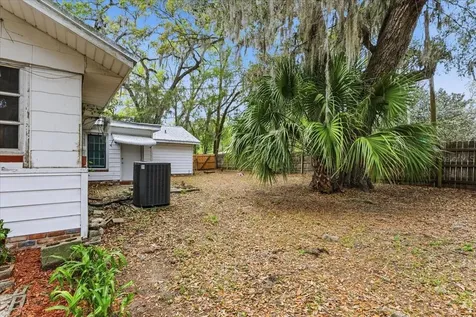 779 NW 37th Street Gainesville FL 32607