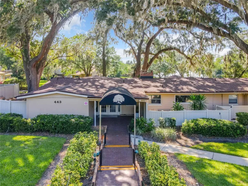 630 Maple Oak Circle Altamonte Springs FL 32701