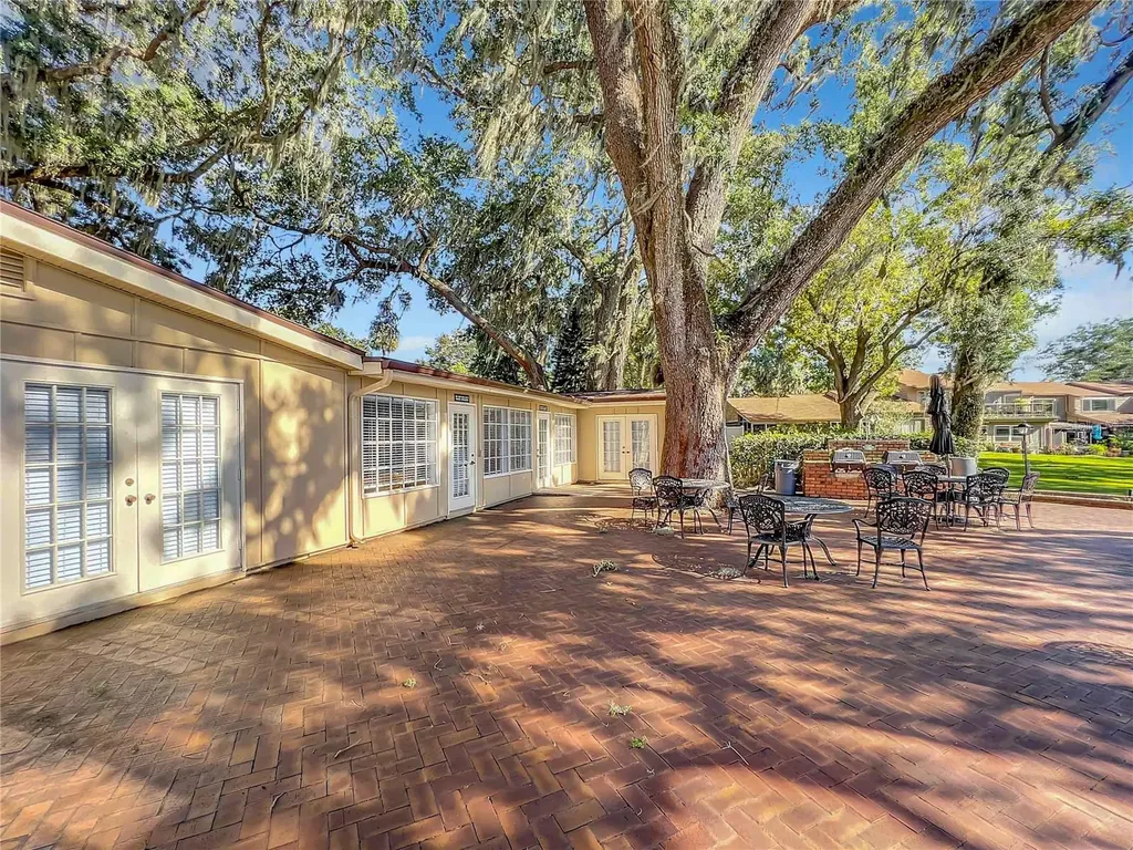630 Maple Oak Circle Altamonte Springs FL 32701