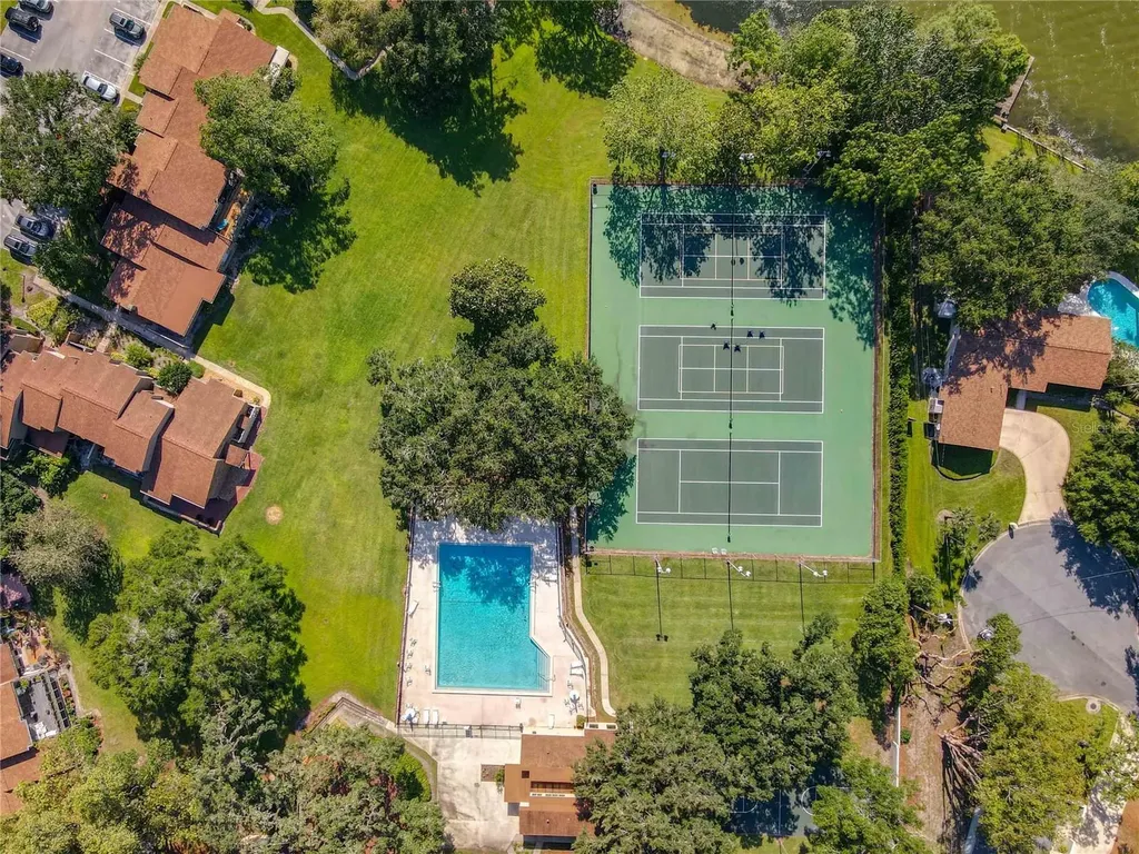 630 Maple Oak Circle Altamonte Springs FL 32701