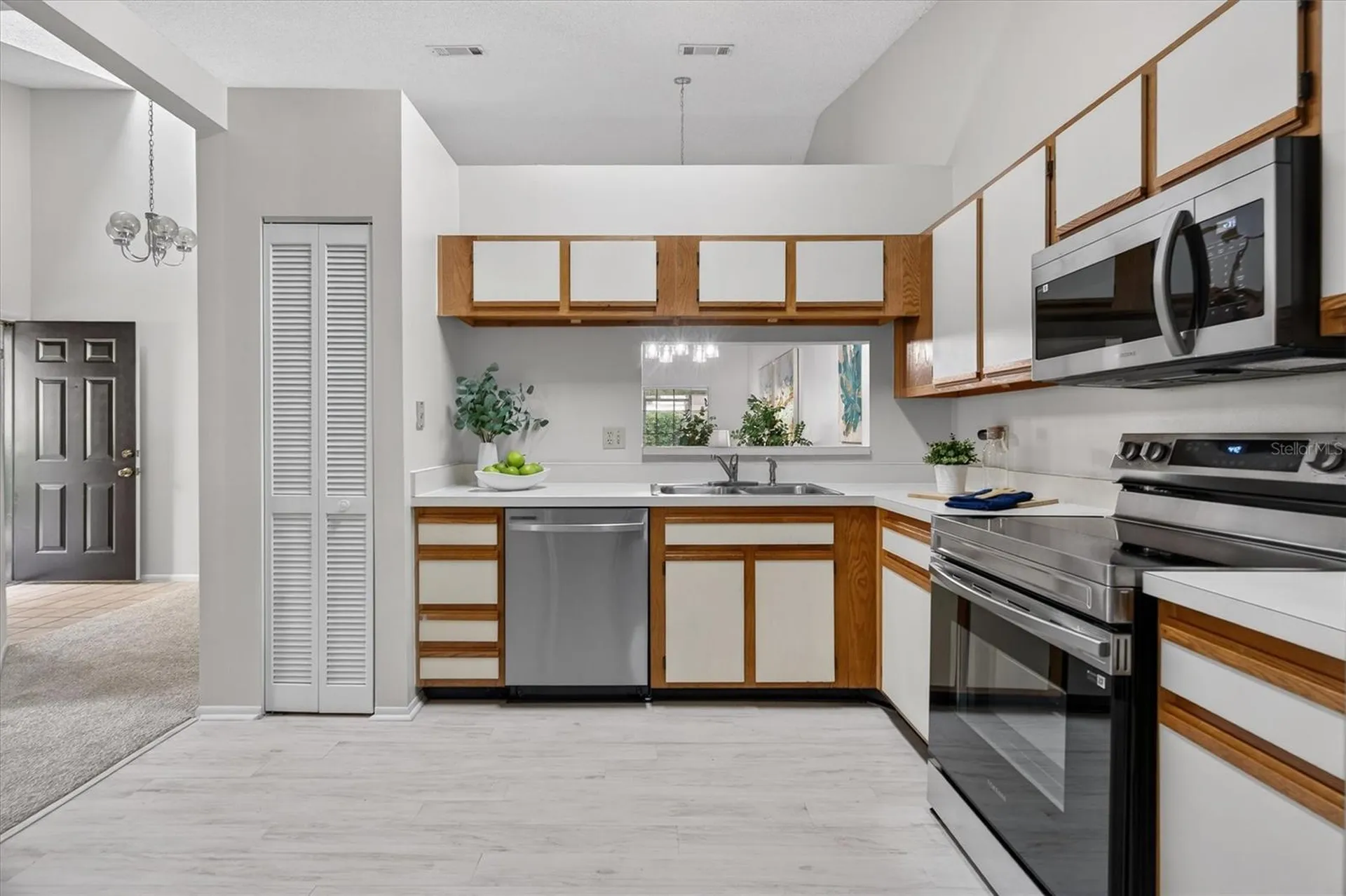 630 Maple Oak Circle Altamonte Springs FL 32701