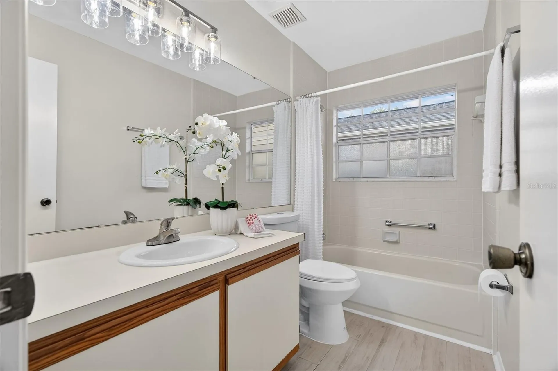 630 Maple Oak Circle Altamonte Springs FL 32701