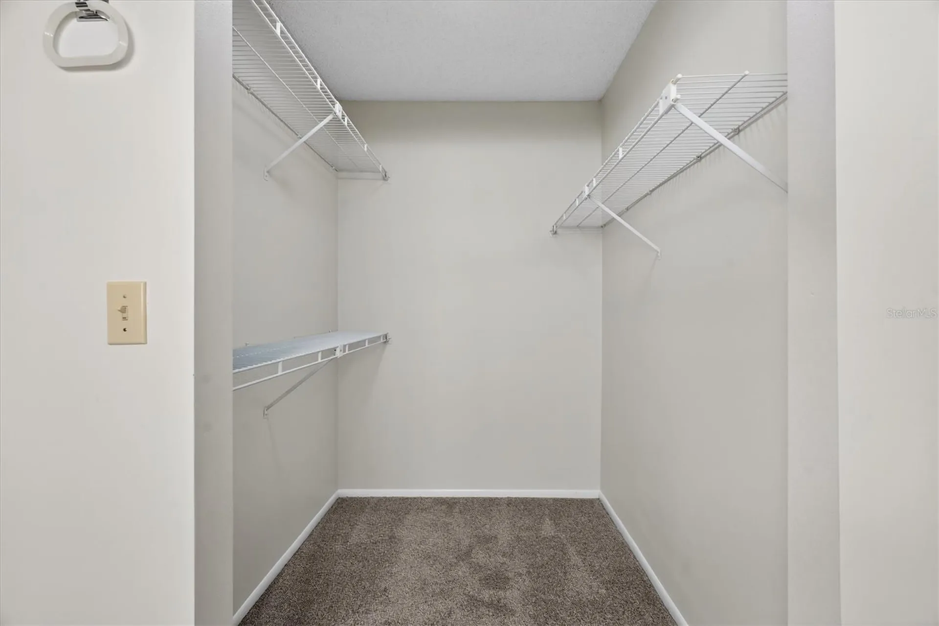 630 Maple Oak Circle Altamonte Springs FL 32701