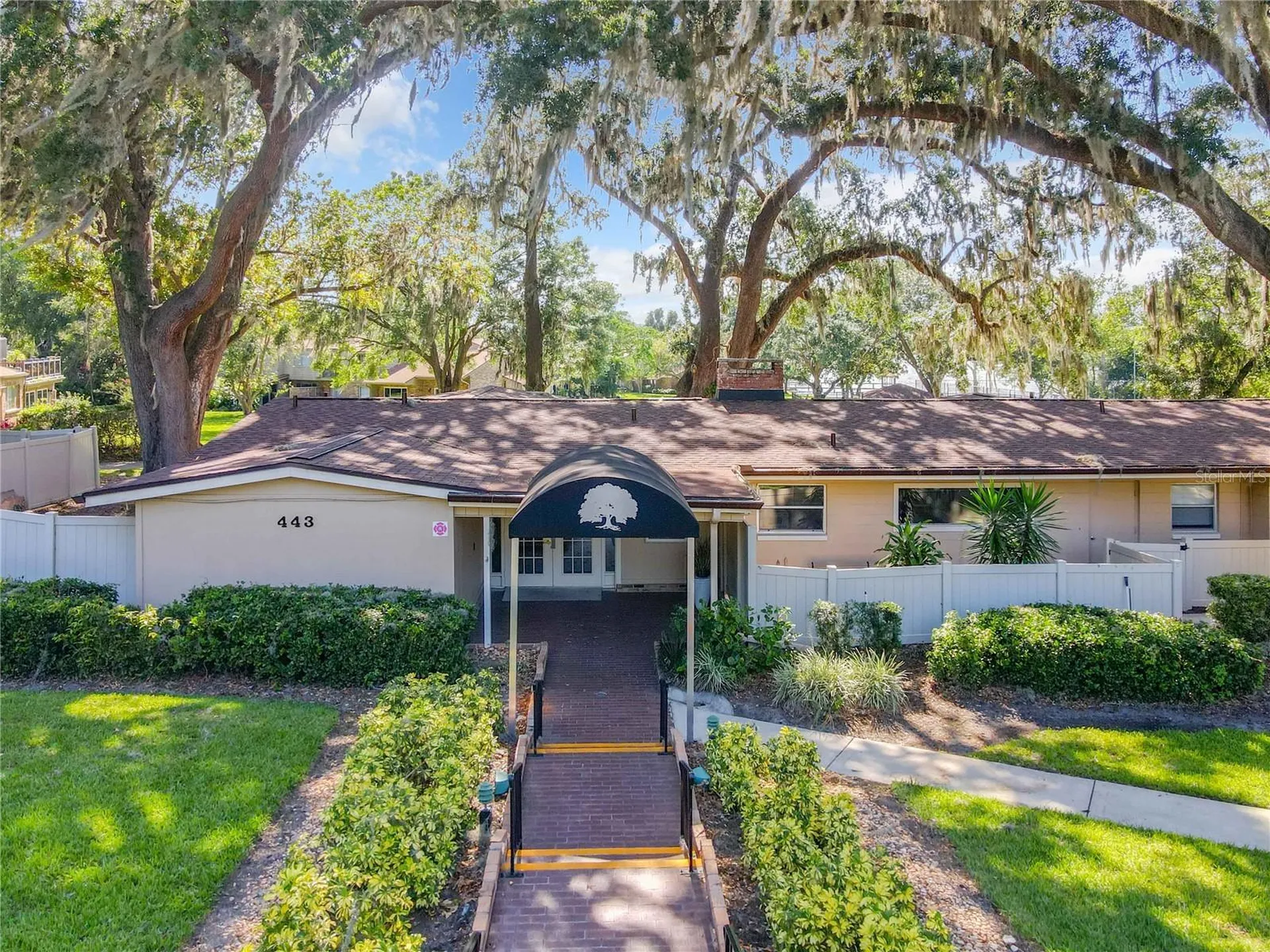 630 Maple Oak Circle Altamonte Springs FL 32701