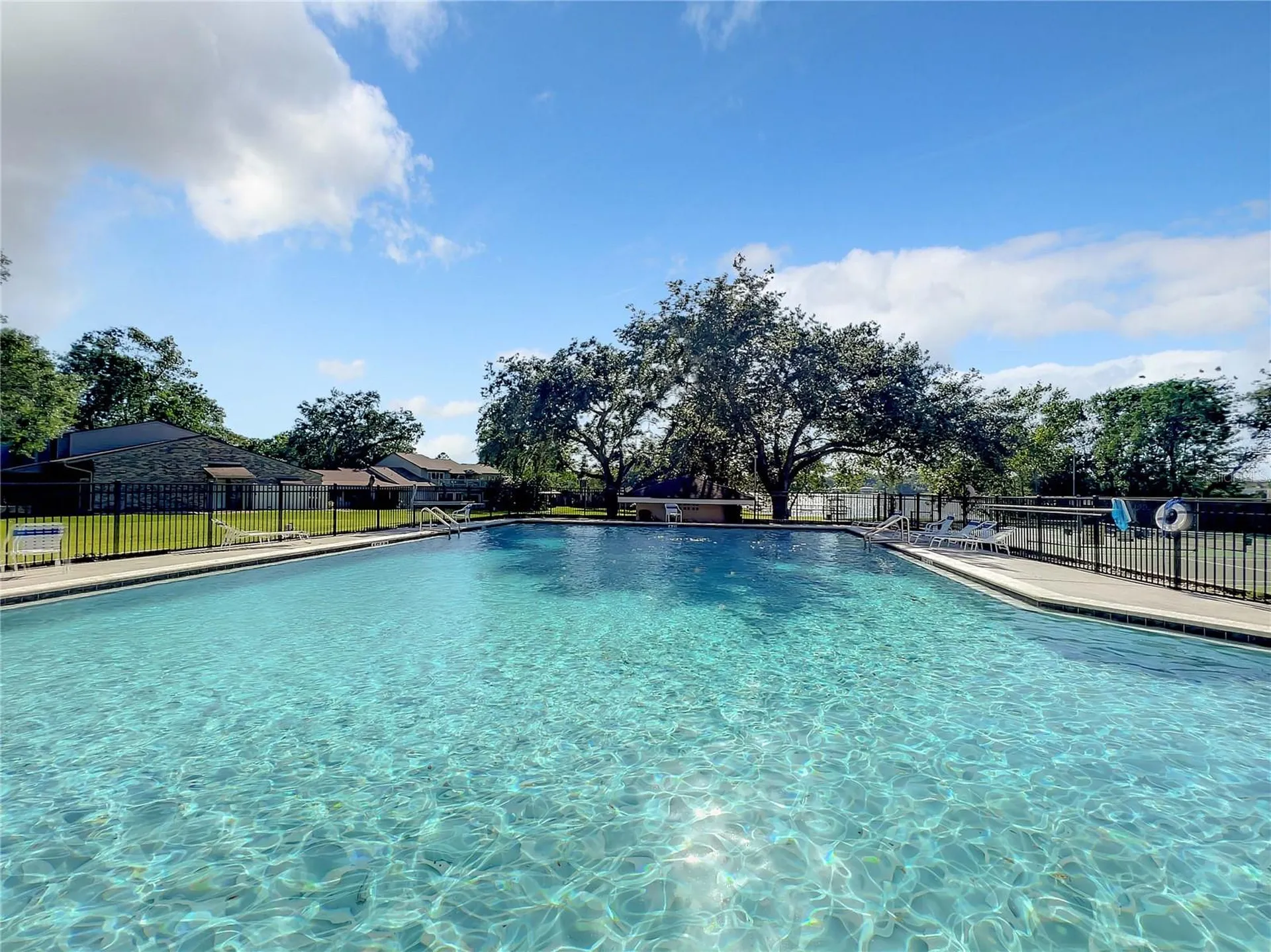 630 Maple Oak Circle Altamonte Springs FL 32701