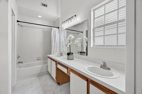 630 Maple Oak Circle Altamonte Springs FL 32701