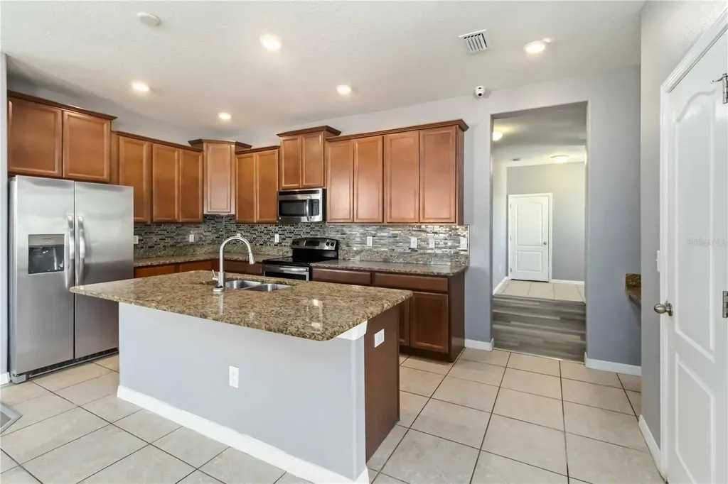 15425 Lost Creek Lane Ruskin FL 33573
