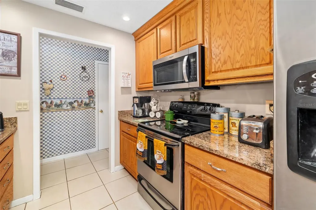 2005 39th Street W Bradenton FL 34205