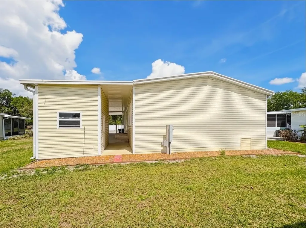 17 Seminole Path Wildwood FL 34785