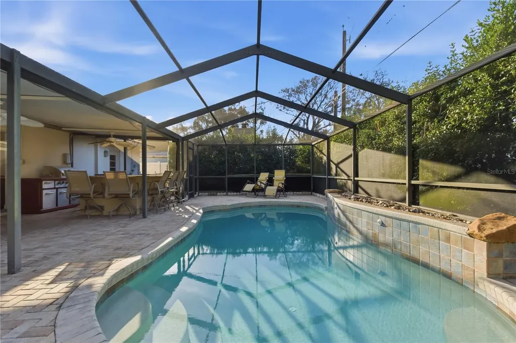 308 Ellen Way Brandon FL 33510