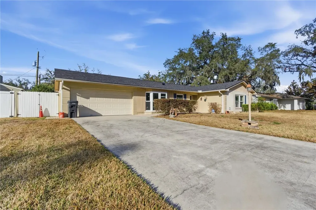 308 Ellen Way Brandon FL 33510