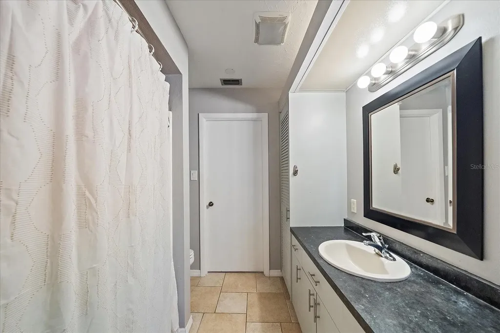 3246 Maiden Lane Sarasota FL 34231