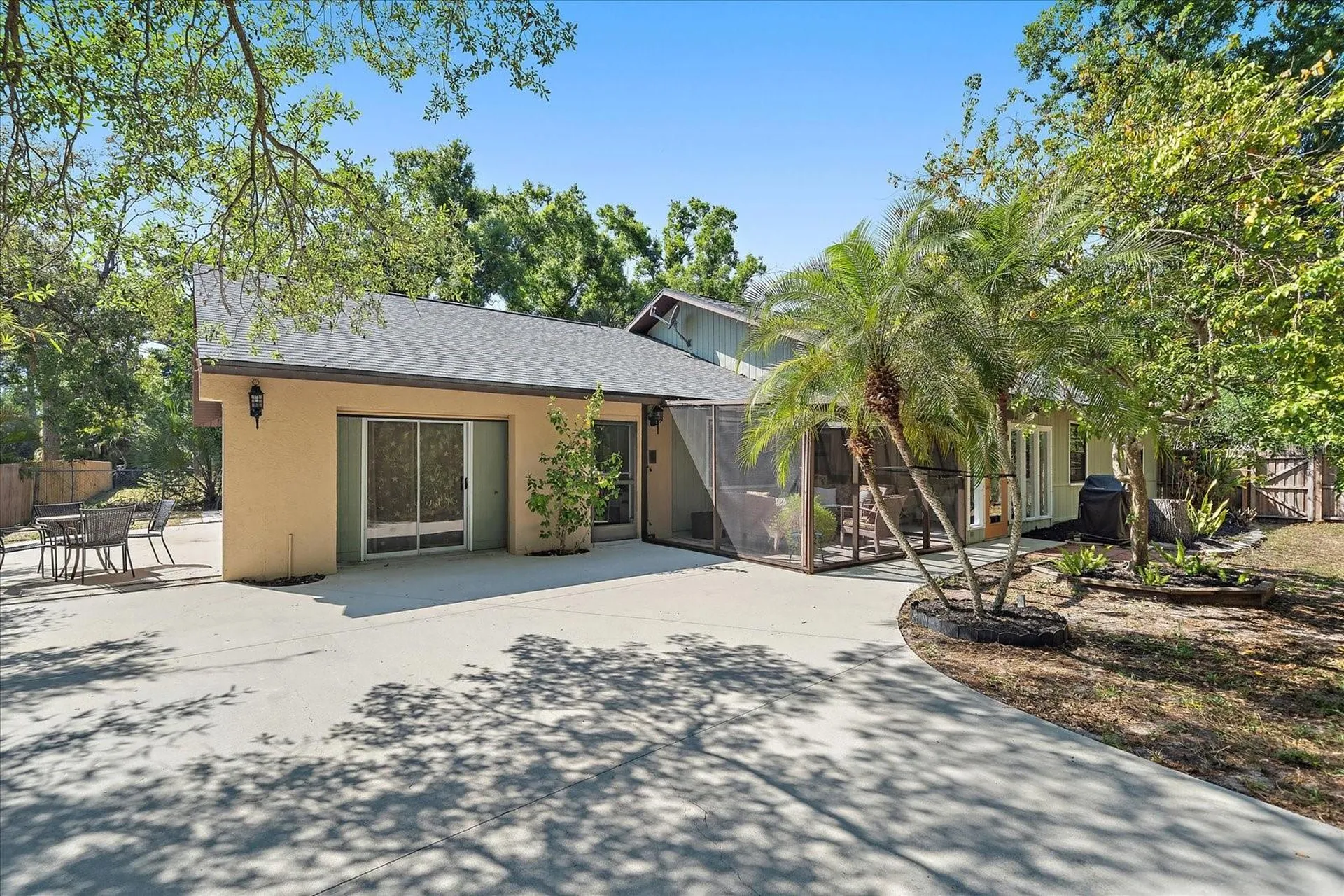 3246 Maiden Lane Sarasota FL 34231