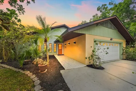 3246 Maiden Lane Sarasota FL 34231
