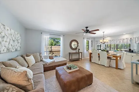 3246 Maiden Lane Sarasota FL 34231