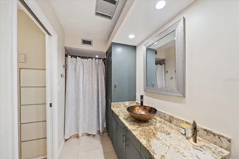 3246 Maiden Lane Sarasota FL 34231