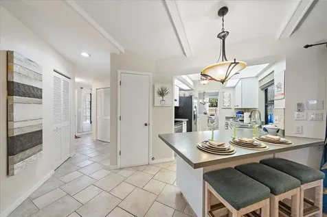 3246 Maiden Lane Sarasota FL 34231