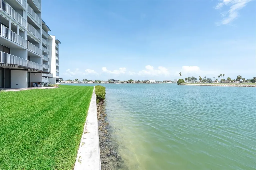 450 Treasure Island Causeway Treasure Island FL 33706