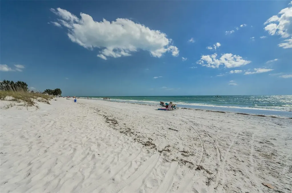 450 Treasure Island Causeway Treasure Island FL 33706