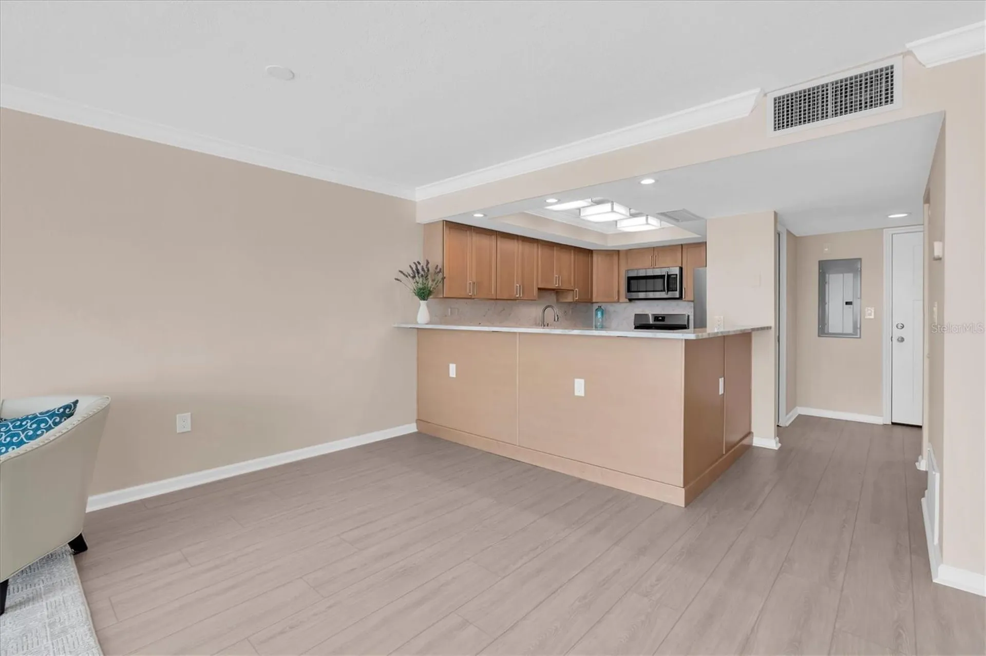 450 Treasure Island Causeway Treasure Island FL 33706