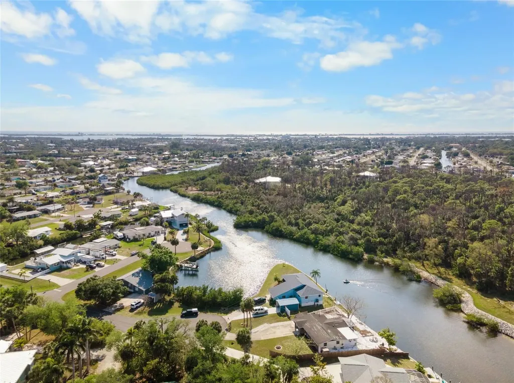 1030 Drury Lane Englewood FL 34224