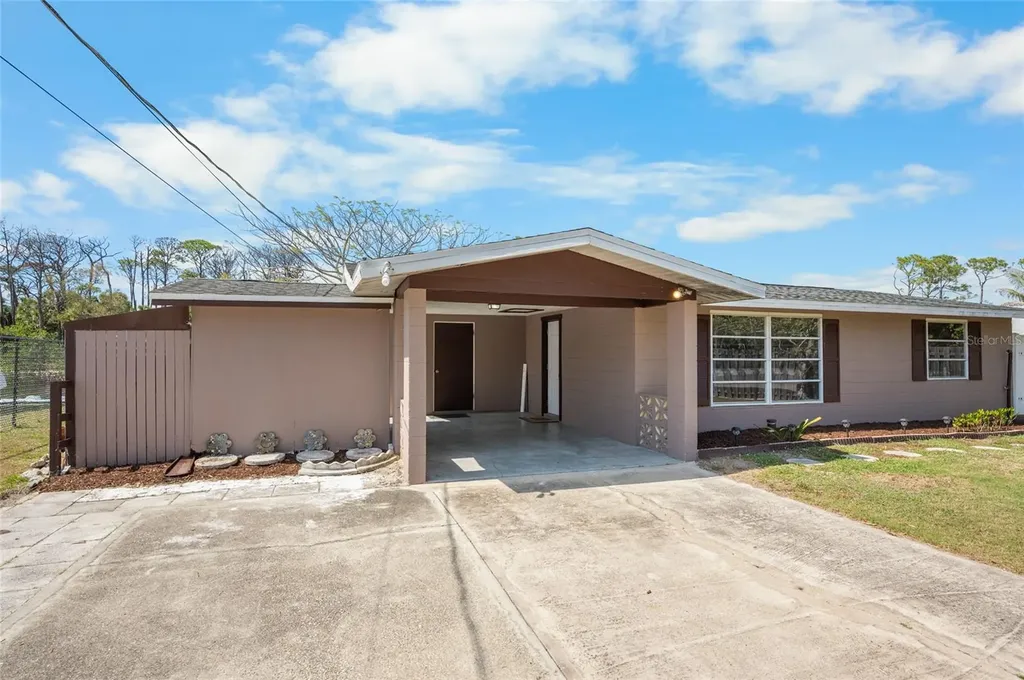 1030 Drury Lane Englewood FL 34224