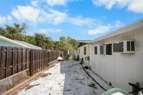 1030 Drury Lane Englewood FL 34224