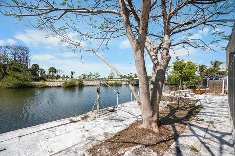 1030 Drury Lane Englewood FL 34224