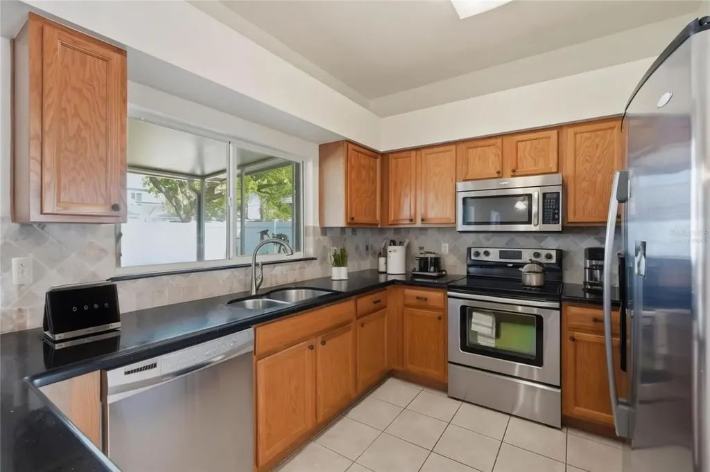 1734 Mapleleaf Boulevard Oldsmar FL 34677