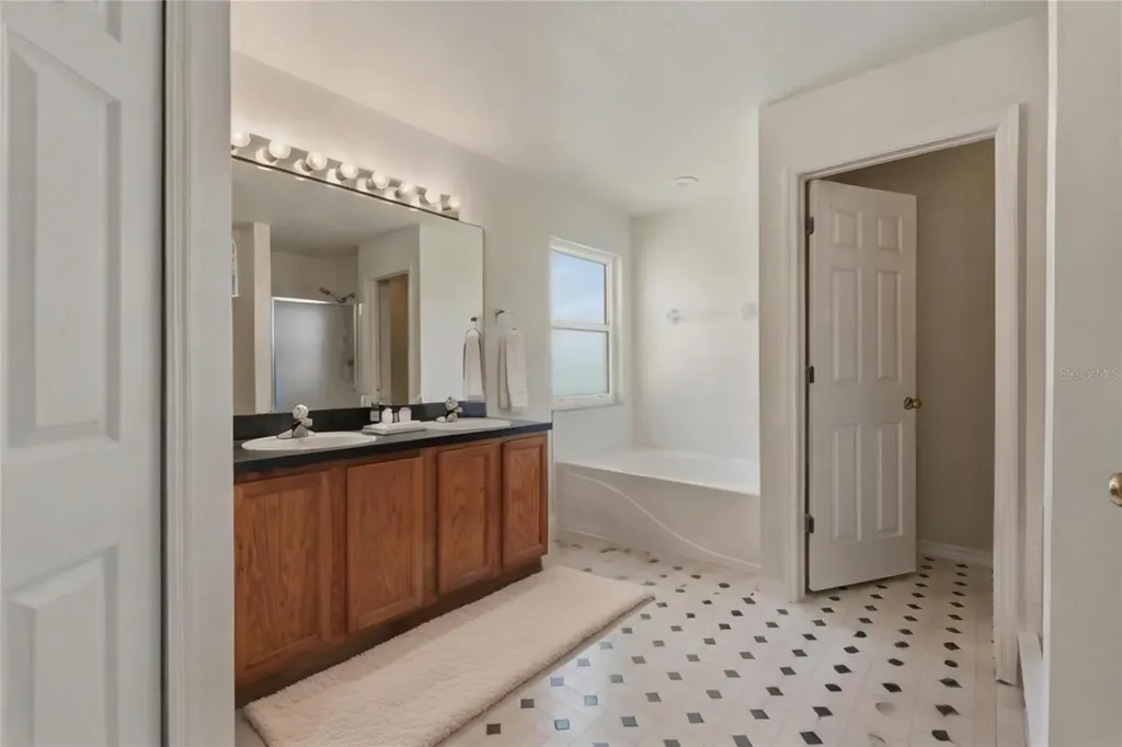 1734 Mapleleaf Boulevard Oldsmar FL 34677