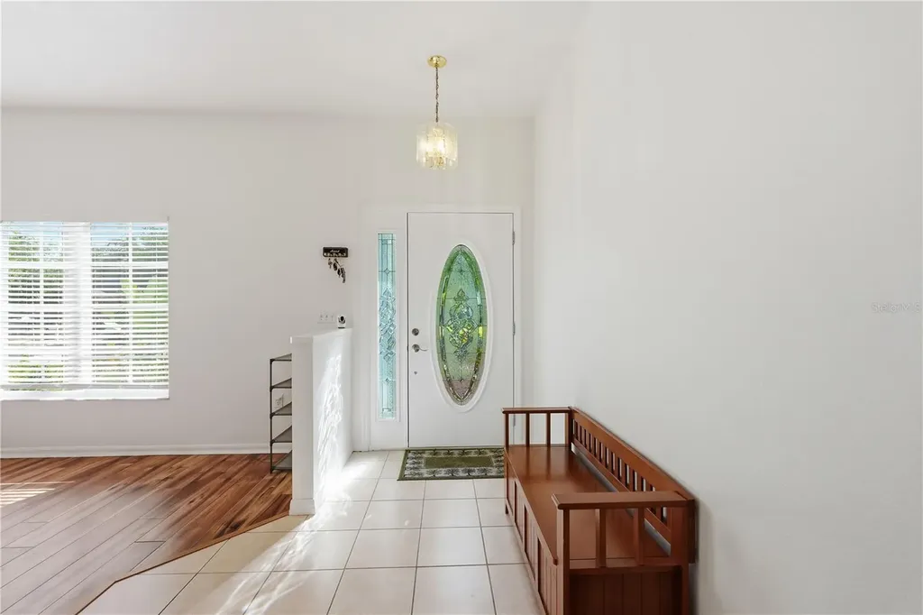 1734 Mapleleaf Boulevard Oldsmar FL 34677